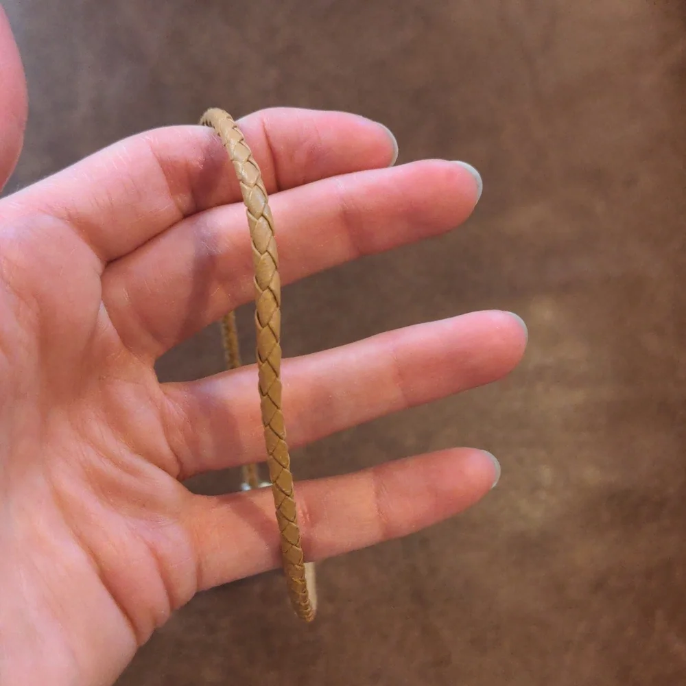 Vintage Western Bolo Necktie w/ Golden Saddle & Silvertone Stirrup Sliding Clip - Picture 5 of 9